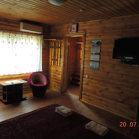 Slavutich Hotel Нова Каховка Екстериор снимка