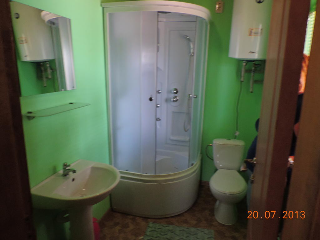 Slavutich Hotel Нова Каховка Стая снимка