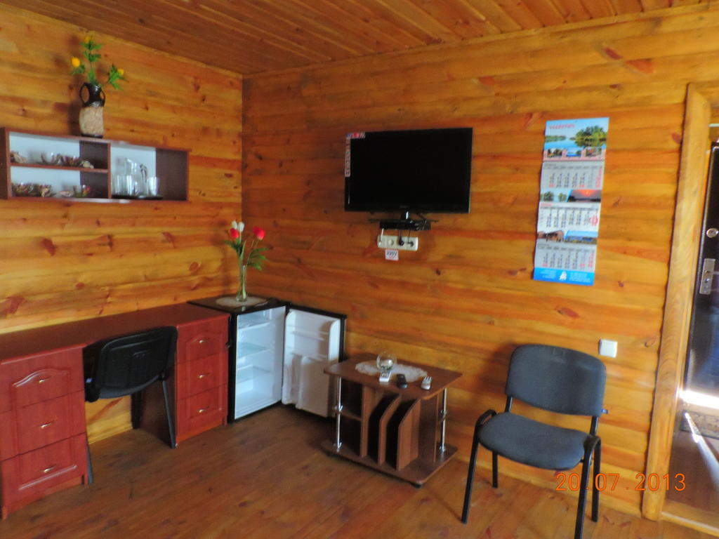 Slavutich Hotel Нова Каховка Стая снимка